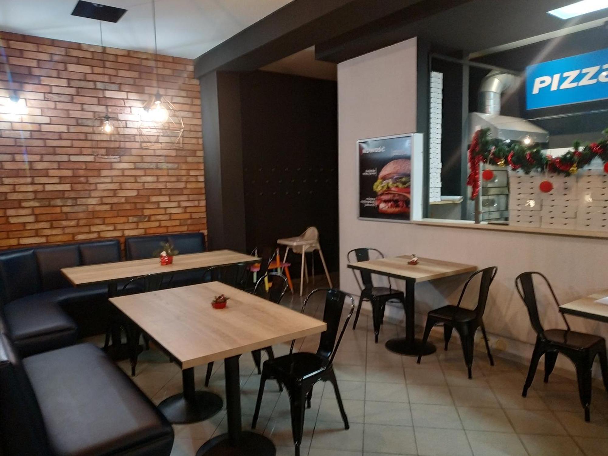 Pokoje Nad Pizzeria ポズナン エクステリア 写真
